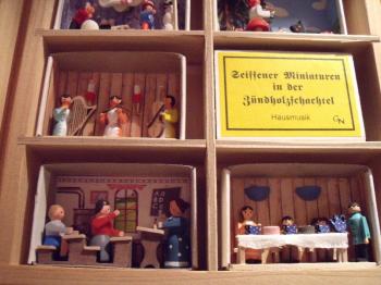 Seiffen Matchbox Miniatures.